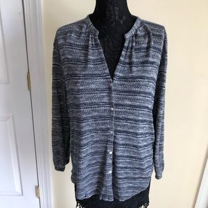 NWT LUCKY BRAND V NECK TOP W/ Buttons